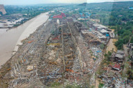 NEWS - China: Fabrik Explosion in Dengfeng
