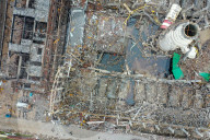 NEWS - China: Fabrik Explosion in Dengfeng