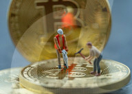 NEWS - Symbolbilder  Bitcoin / Ethereum