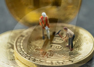 NEWS - Symbolbilder  Bitcoin / Ethereum