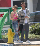 PREMIUM EXCLUSIVE Ava Phillippe and Owen Mahoney for lunch date