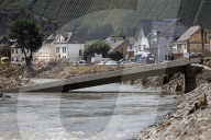 NEWS - Extreme Hochwasserschäden nach der Naturkatastrophe in der Eifel