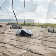 FEATURE - Strandreinigungsroboter sammelt auch kleinste Müllteile
 auf