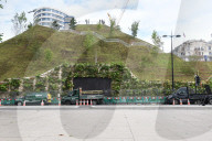 NEWS - London macht sich hässlich: Neuer Kunsthügel am Marble Arch