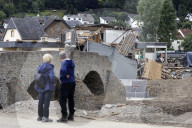 NEWS - Jahrhundertflut Deutschland: Aufräumarbeiten im Ahrtal