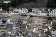 NEWS - Jahrhundertflut Deutschland: Aufräumarbeiten im Ahrtal