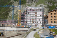 NEWS - Andermatt: Sawiris Immobilien Baustellen