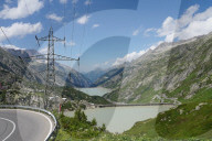NEWS - Hochspannungsleitung am Stausee am Grimselpass