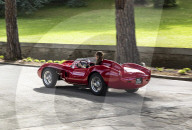 FEATURE - Ferrari stellt neue, verkleinerte Version seines klassischen Rennwagens vor - für Fahrer ab 14 Jahren