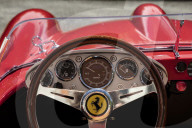 FEATURE - Ferrari stellt neue, verkleinerte Version seines klassischen Rennwagens vor - für Fahrer ab 14 Jahren