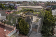 Buried in concrete: mafia architecture