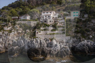 Buried in concrete: mafia architecture