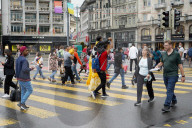 NEWS - Schweiz: Ausländische Touristen in Luzern