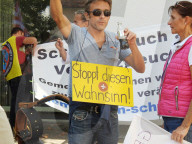NEWS - Coronavirus: Demonstration der Massnahmenkritiker «Freiheitstrychler» in Olten