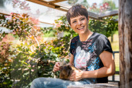 PORTRAIT - Francine Jordi besucht Tierheim in Gossau (Juli 2021)