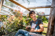 PORTRAIT - Francine Jordi besucht Tierheim in Gossau (Juli 2021)