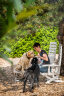 PORTRAIT - Francine Jordi besucht Tierheim in Gossau (Juli 2021)