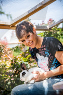 PORTRAIT - Francine Jordi besucht Tierheim in Gossau (Juli 2021)