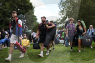 NEWS - Festivalbesucher treffen in Scharen zum Reading Festival am Wochenenden in Berkshire ein