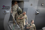 UK troops arrive back from Afghanistan