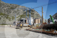 NEWS -  Andermatt Swiss Alps Immobilien: Baustellen