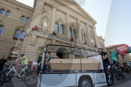 NEWS - Bern: Bestattervelo am Fahrrad-Festival