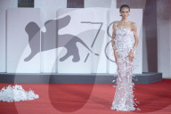 PEOPLE - Filmfestival Venedig: Les Choses Humaines Premiere