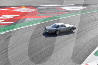 NEWS - Ex-Formel 1 Rennfahrer Nico Hülkenberg fährt im Aston Martin DB5 von James Bond über den kurs in Monza
