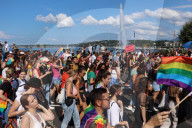 NEWS - Tausende an Pride-Marsch in Genf