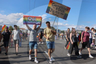 NEWS - Tausende an Pride-Marsch in Genf