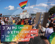 NEWS - Tausende an Pride-Marsch in Genf
