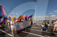 NEWS - Tausende an Pride-Marsch in Genf