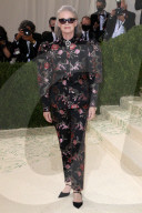 PEOPLE - Stars in Design-Kleidern an der Met-Gala in NYC