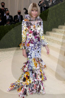 PEOPLE - Stars in Design-Kleidern an der Met-Gala in NYC