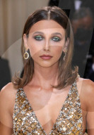 PEOPLE - Stars in Design-Kleidern an der Met-Gala in NYC