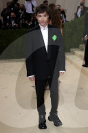 PEOPLE - Stars in Design-Kleidern an der Met-Gala in NYC