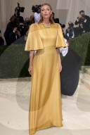 PEOPLE - Stars in Design-Kleidern an der Met-Gala in NYC