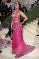 PEOPLE - Stars in Design-Kleidern an der Met-Gala in NYC