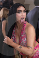 PEOPLE - Stars in Design-Kleidern an der Met-Gala in NYC