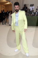 PEOPLE - Stars in Design-Kleidern an der Met-Gala in NYC