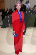 PEOPLE - Stars in Design-Kleidern an der Met-Gala in NYC