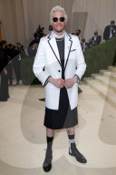 PEOPLE - Stars in Design-Kleidern an der Met-Gala in NYC