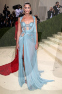PEOPLE - Stars in Design-Kleidern an der Met-Gala in NYC