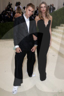 PEOPLE - Stars in Design-Kleidern an der Met-Gala in NYC