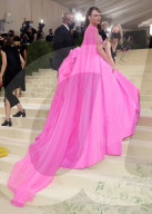 PEOPLE - Stars in Design-Kleidern an der Met-Gala in NYC (weitere Bilder)