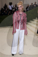 PEOPLE - Stars in Design-Kleidern an der Met-Gala in NYC (weitere Bilder)