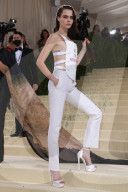 PEOPLE - Stars in Design-Kleidern an der Met-Gala in NYC (weitere Bilder)