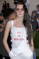 PEOPLE - Stars in Design-Kleidern an der Met-Gala in NYC (weitere Bilder)