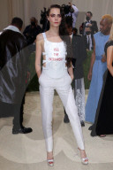 PEOPLE - Stars in Design-Kleidern an der Met-Gala in NYC (weitere Bilder)