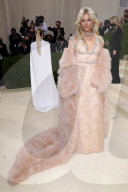 PEOPLE - Stars in Design-Kleidern an der Met-Gala in NYC (weitere Bilder)